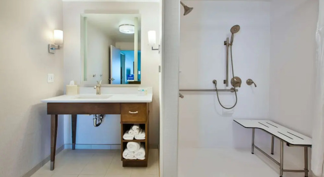 Четырёхместный люкс Homewood Suites By Hilton Columbus Easton, Oh