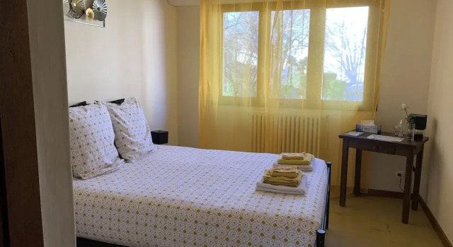 Villa Cecilia, Забронировать Вилла Отели Лурд с парковкой, рядом с Приходская церковь Сакре-Кёр, Парковка