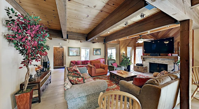 Expansive 7br W/ Hot Tub & Game Room 7 Bedroom Home, Réserver Hôtel Round Hill Village États-Unis