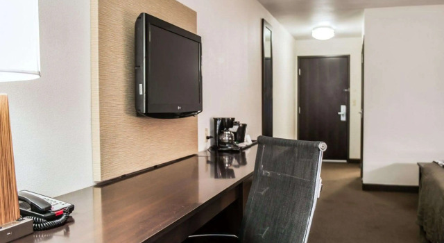Четырёхместный люкс Sleep Inn & Suites Fort Campbell