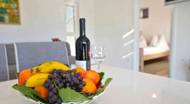 Apartments Bilanovic, Забронировать Апартаменты/квартира Езера Murter Island