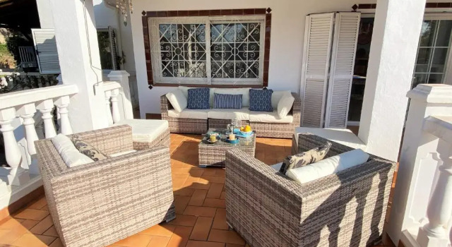 Вилла Villa Sitges Les Moreres Beach 15 minutes walking AC Very Confortable Nice Outdoor Areas Pool very sunny
