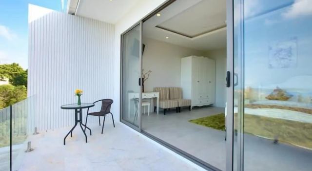 Romance Villa