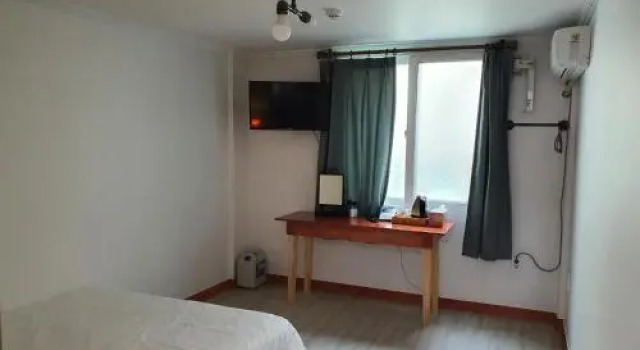 K Guesthouse, Rezervovat Hotel Hotely v Gangwon-Do s bazénem, Bazén