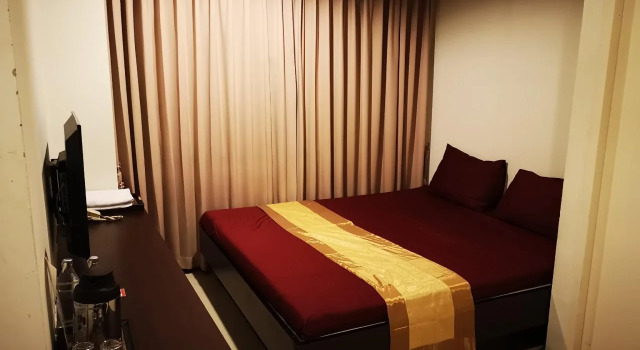 Solis Residence, Забронировать Отель Отели Бангкока с бассейном, Бассейн