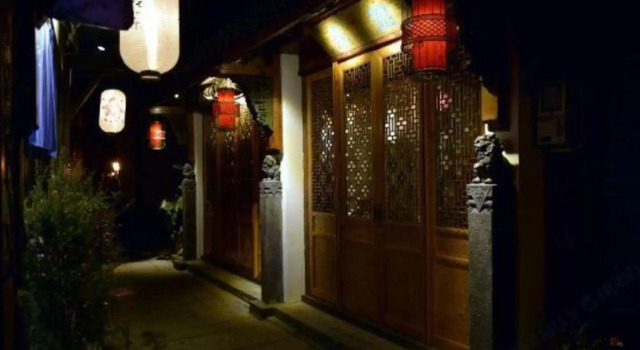 Yehe Hostel, Varaa Hostelli Zhujiajiao Shanghai
