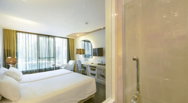 Номер Deluxe с красивым видом из окна Le Tada Parkview Hotel