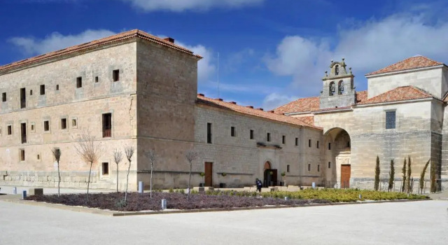 Posada Real Convento San Francisco, Забронировать Отель Санто-Доминго-де-Силос Burgos Province, рядом с Музей «Звуки Земли»