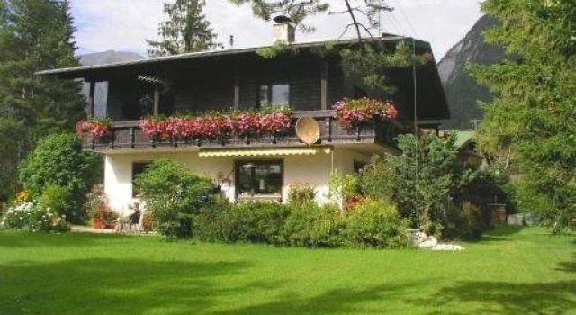 Haus Rödlach-Arendt, Prenota Appartamento Hotel a Tirolo con parcheggio, Parcheggio