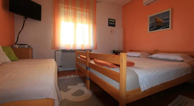 Apartment Antic S
