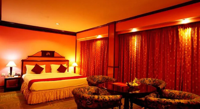 Люкс The Surya, Cochin