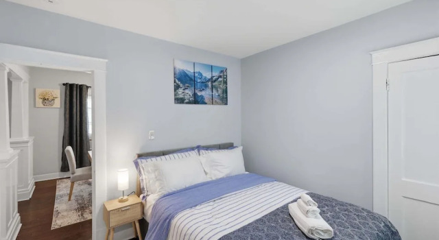 Modern Niagara Loft With Private Sunset Balcony 2 Bedroom Duplex
