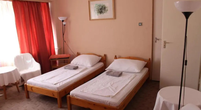 Трёхместный номер Standard с красивым видом из окна Hotel Tara
