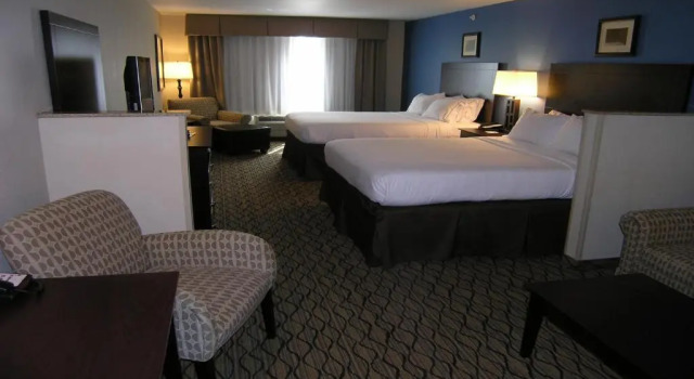 Люкс Holiday Inn Express
