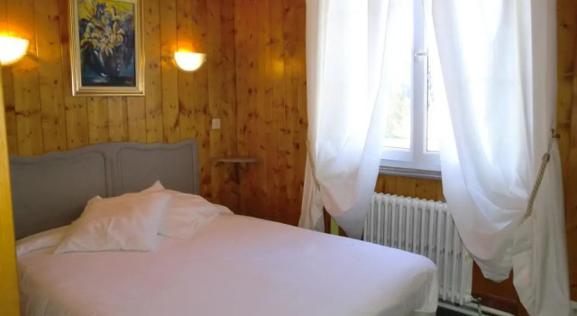 Hôtel La Vallée, Забронировать Отель Отели Ксонрю-Лонжмер с парковкой, Парковка