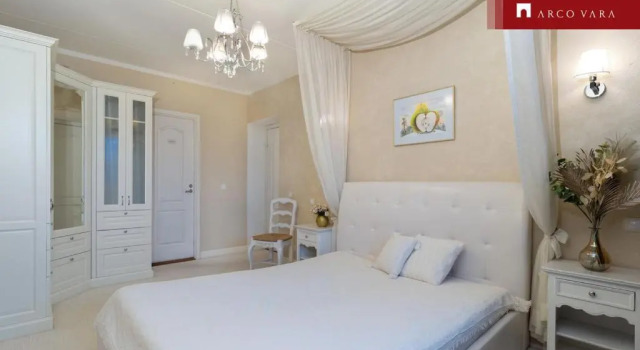 Teras Residence, Rezervovat Hotel Hotely v Harjumaa s parkováním, Parkování