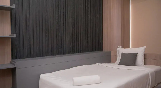 Comfy And Modern Look 2Br At Yukata Suites Apartment