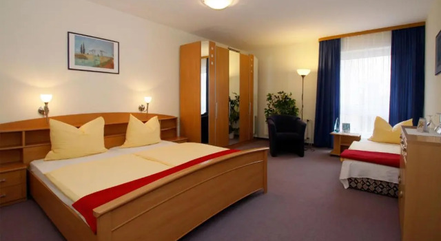 Семейный номер Standard Hotel Märkischer Hof