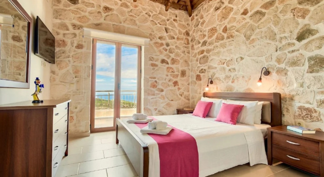 Quaint Villa in Volimes With Pool and Parasol, Book Villa Volimes Zakynthos