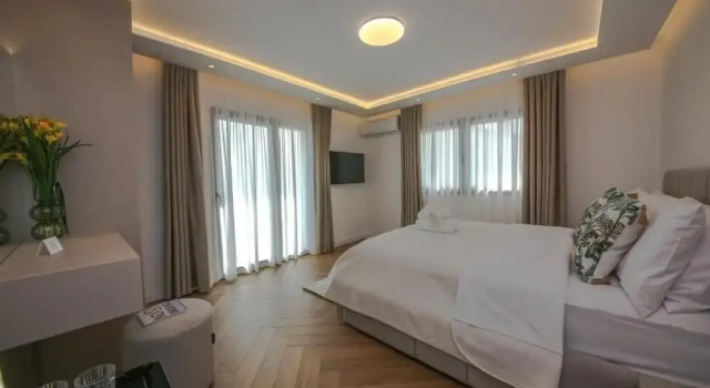 Номер Royal с балконом и с видом на озеро Murati Lake View Hotel
