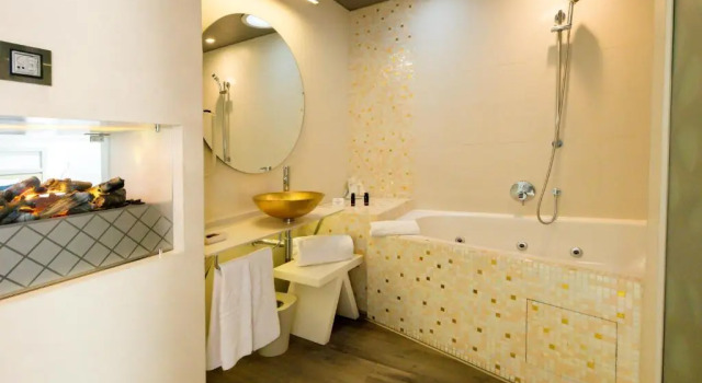Полулюкс Hotel & Spa Princesa Munia