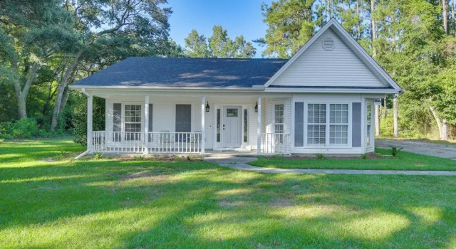 Peaceful Fairhope Cottage w/ Covered Patio!, Réserver Maison de vacances Fairhope Alabama