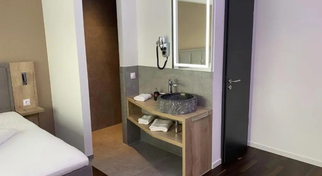 Одноместный номер Comfort Hotel B4