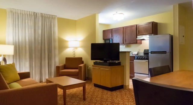 Alluxsuites at 1876, an Ascend Collection Hotel, Rezerwuj Hotel Hotele w Panhandle Florida ze śniadaniem, Śniadanie