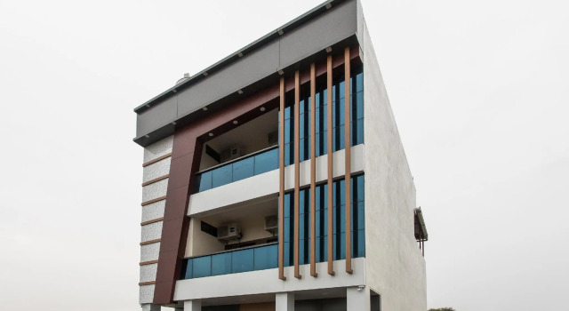 OYO 15823 Hotel Richmond Inn