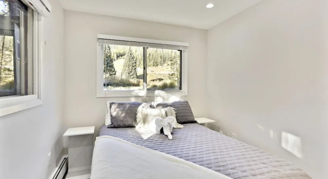 Slopeside Luxury River Chalet by Winter Park Escapes, Забронировать Шале Отели Винтер Парка 3 звезды, рядом с Зимний парк Amaze'n Maze, 3*