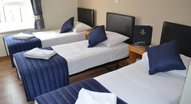 Номер Standard с балконом Oxford Hotel