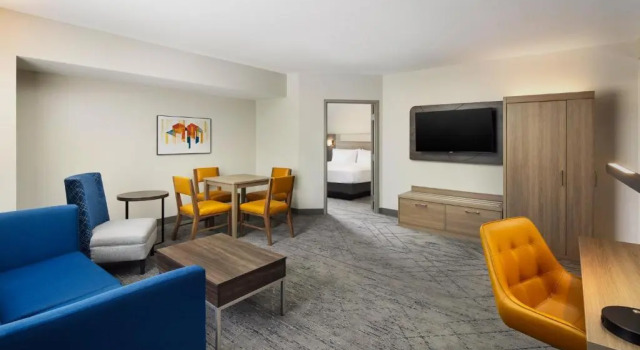 Люкс Deluxe Holiday Inn Express Hotel & Suites Port St. Lucie West by IHG