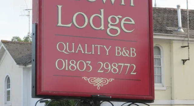 Crown Lodge, Varaa Hotelli 4 tähden hotellit kohteessa Merseyside, 4*