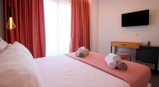Blue Eye Hotel