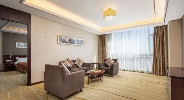 Люкс Deluxe Huaxi Hotel