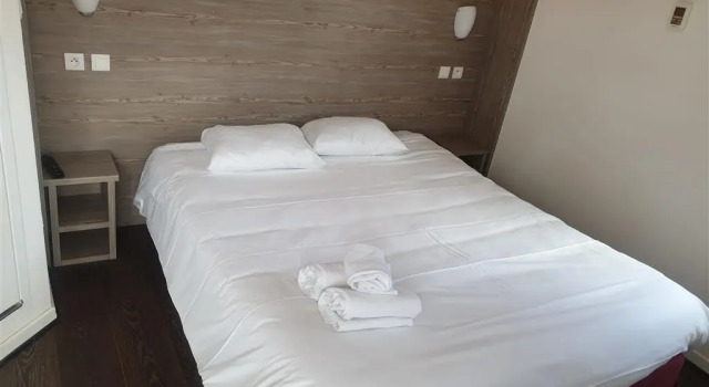 Kyriad Direct Acheres, Book Hotel  