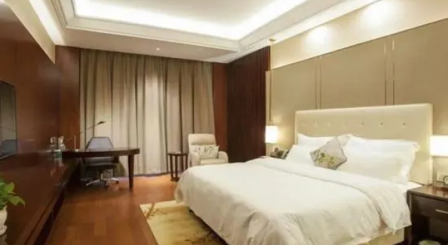 Swan Lake International Hotel, Book Hotel Yancheng 