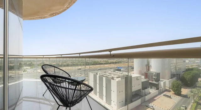 Silkhaus Modern 1bdr Reef Residence in JVC, Забронировать Апартаменты/квартира Дубай Эмират Дубай, рядом с Dubai International Stadium