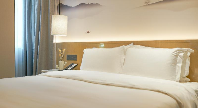 Номер Luxury Paco Hotel Shenzhen Luohu Port