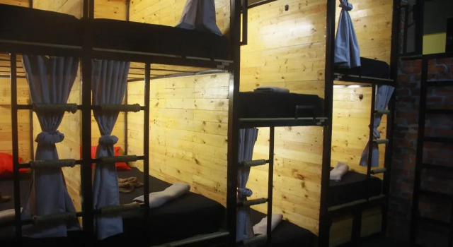 THE BUNK BACKPACKERS HOSTEL by fleur, Забронировать Хостел Хостелы Сепанг, Хостел