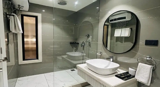 Номер Executive Five Elements Hotels Goldleaf Haldwani