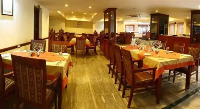 Pearl Regency, Varaa Hotelli Kottayam New Delhi