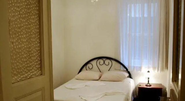 Апартаменты Historical 135 sqm apartment near Galata Tower