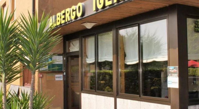 Hotel Igea, Забронировать Отель Отели озера Гарды с парковкой, Парковка