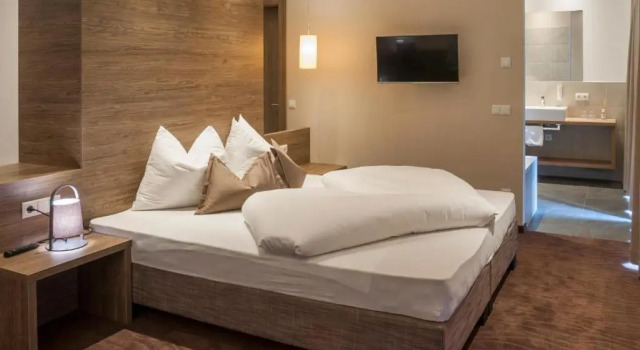 Полулюкс с балконом Hotel Rosengarten
