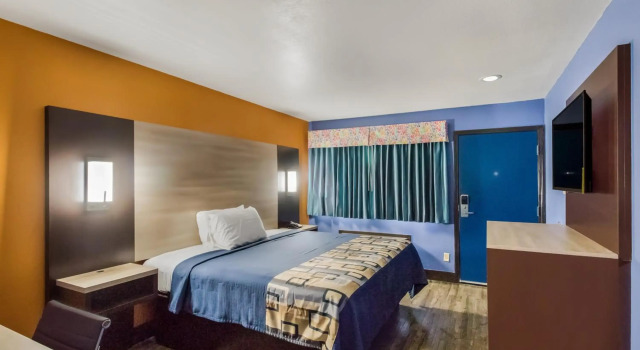 Scottish Inns, Забронировать Отель Карролтон Dallas - Fort Worth Metropolitan Area