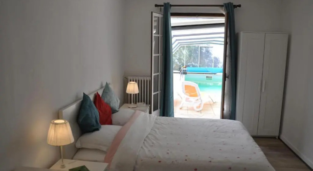 Chez Cyril et Vi, Rezervovat Hotel Hotely v Saint-Règle s bazénem, Bazén