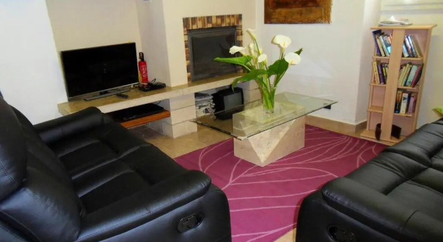 Maison de 2 chambres avec jardin clos et wifi a Cajarc, Rezervovat Hotel Cajarc 