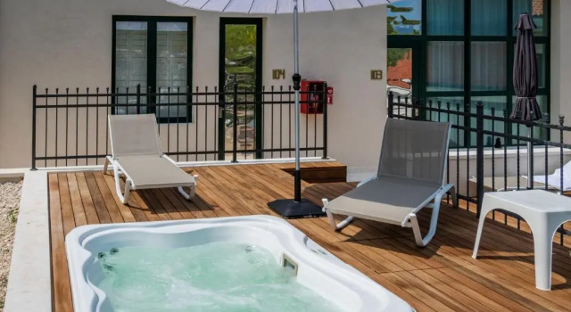 Номер Comfort Hotel Brown Beach House & Spa