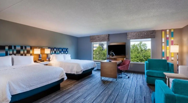 Четырёхместная студия Hampton Inn & Suites Herndon-Reston